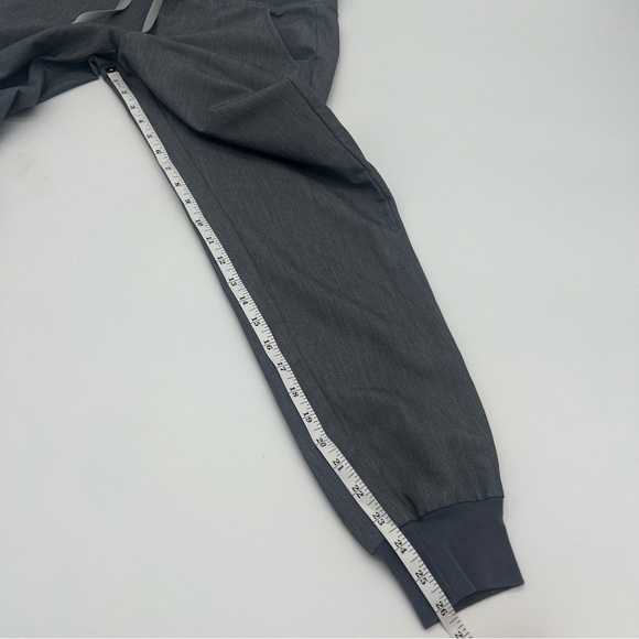 COPY - FIGS Zamora Jogger Scrub Pants – Technical Collection XS/P – Graphite - Picture 8 of 9